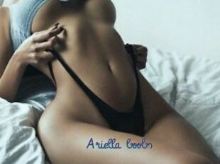 Ariella_boobs