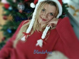 BlondeAna