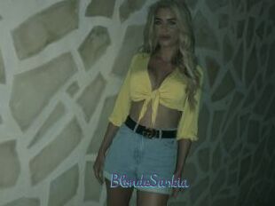 BlondeSaskia