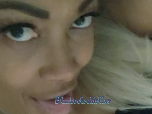 Blackvelvetdollxo