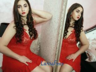 LarraFoxx