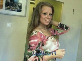 LisaMarie19