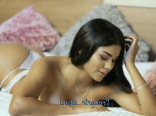 Lucia_strauss1