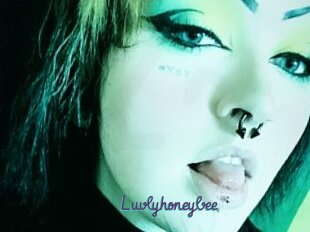Luvlyhoneybee