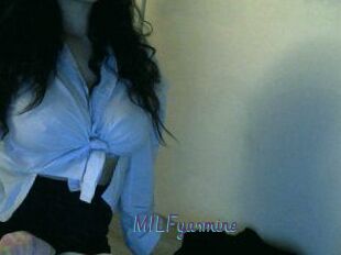 MILFyasmine