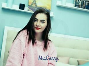 MiaCarry