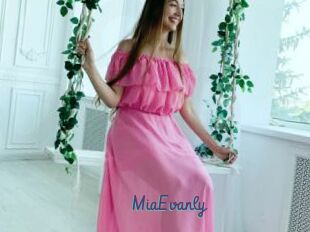 MiaEvanly