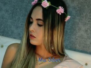 Mia_Silver