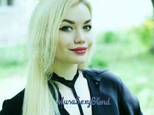 MusaSexyBlond