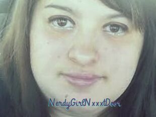 NerdyGirlNxxxtDoor