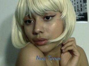 Nina_Torres