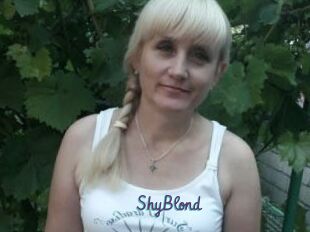 ShyBlond