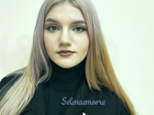 Selenaemoore