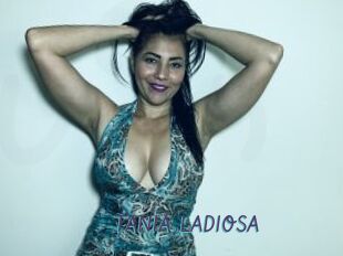 TANIA_LADIOSA