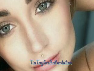 TiaTaylorBabestation