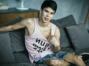Tastysensuallips