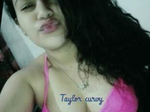 Taylor_curvy