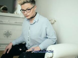 Tiamackenzie