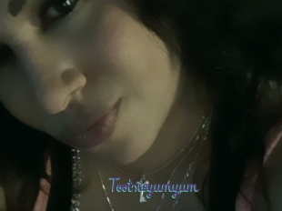 Tootsieyumyum