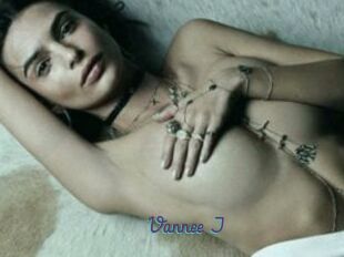 Vannee_J