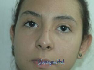 YannynaHot